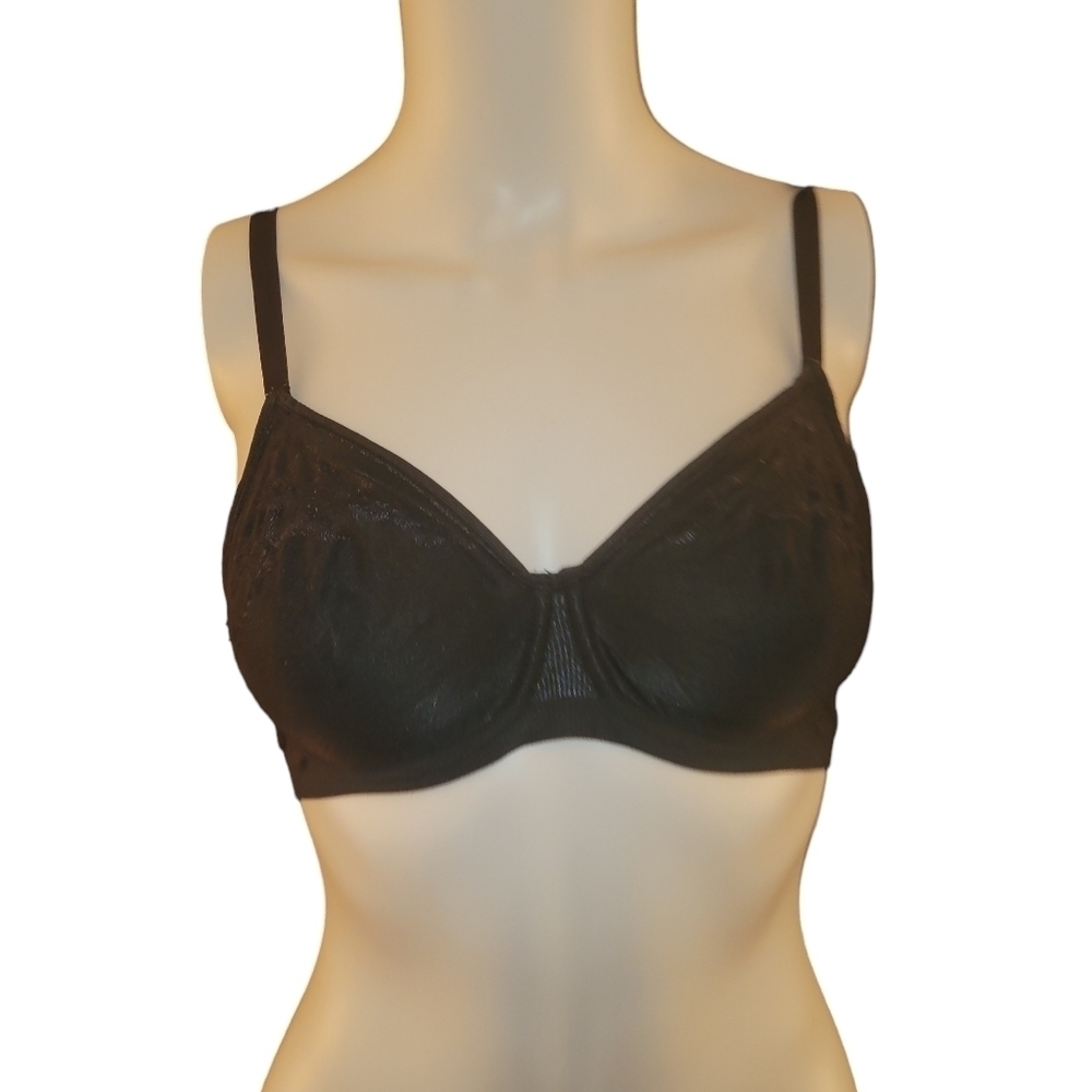 Barely There & Playtex Underwire Bras 2 Black White 36b